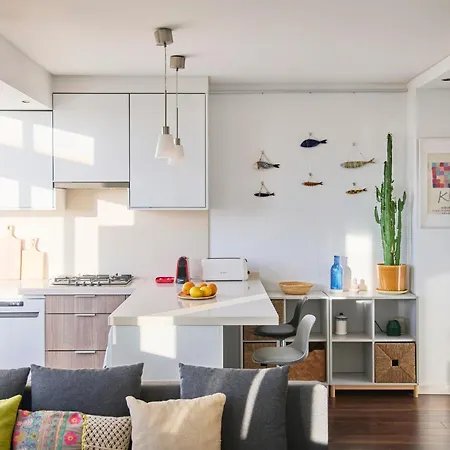Апартаменты Sunny Designer Flat With Ac & City View *