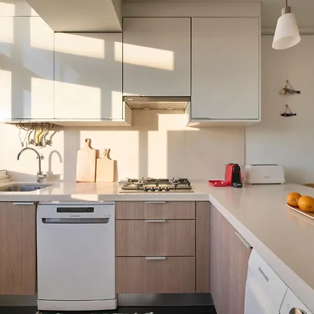 Sunny Designer Flat With Ac & City View Апартаменты Лиссабон